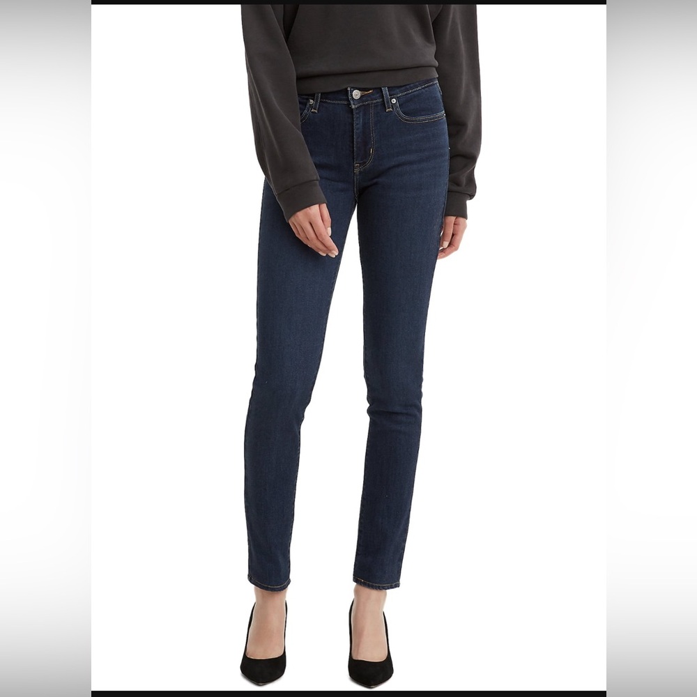Levi’s 711 Skinny Jeans dark wash
